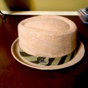 Men’s hat.  Short brim.  Size L/XL.  The brand is Quicksilver.